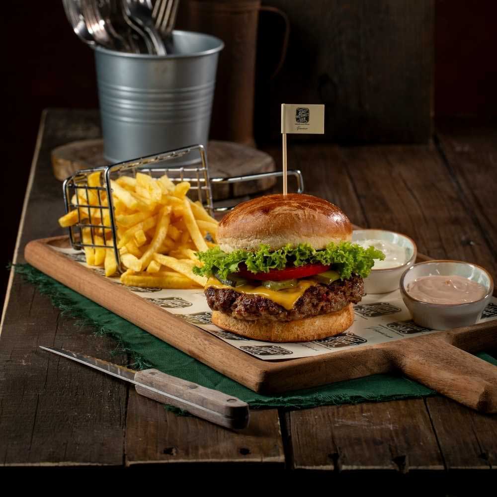 CHEESEBURGER
