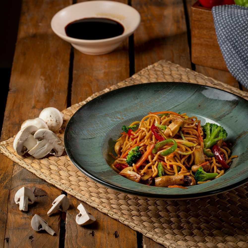 NOODLES MAKARNA SEBZELİ