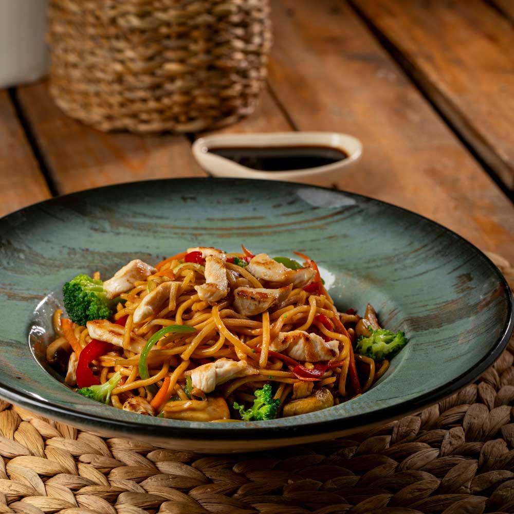 NOODLES MAKARNA TAVUKLU