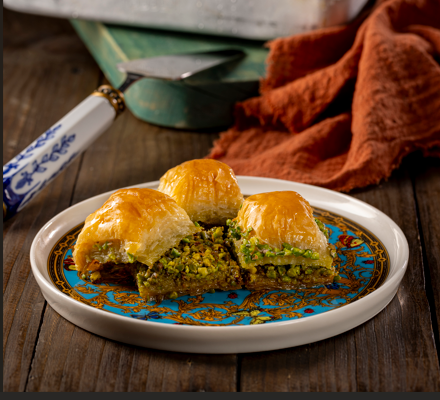 ÖZEL KARE BAKLAVA